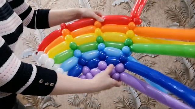 Радуга из воздушных шаров без клея. Красиво и просто! смотреть онлайн