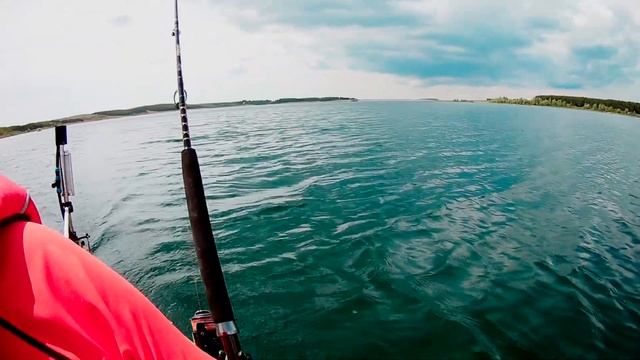 Pike Trolling with Kayak Трилонг на щука с каяка смотреть онлайн