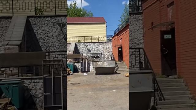 Обзор трюков на дроне.Видео квадрокоптера вовремя полёта.Цена 6000, а удовольствия на 100 миллионов смотреть онлайн
