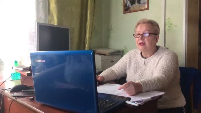 Бабушка посвящает песню своему внуку смотреть онлайн