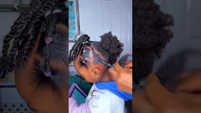 Easy little girl hairstyle/ kids rubber band hairstyle смотреть онлайн