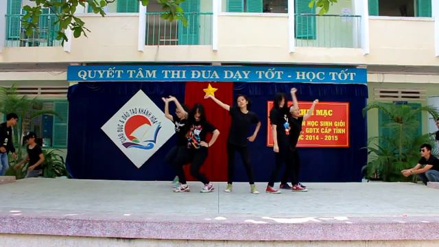 mix dance C16 Nguyen Van Troi 15/3 смотреть онлайн