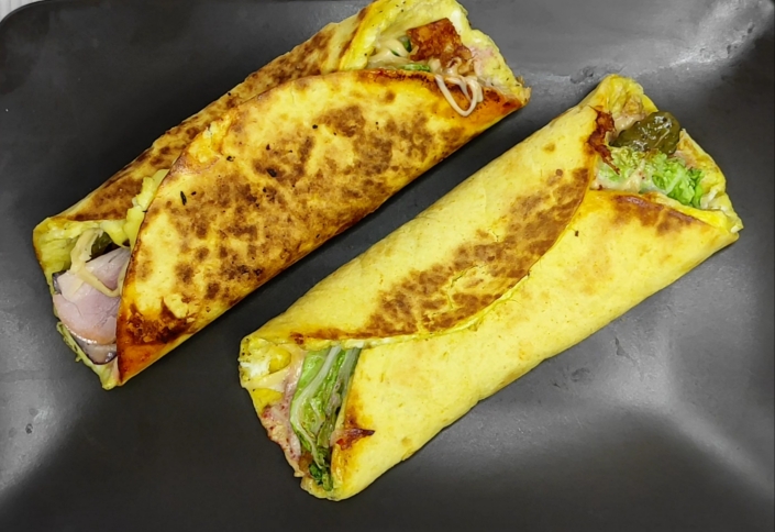 Сытный завтрак из лепешек-гриль.mp4 смотреть онлайн