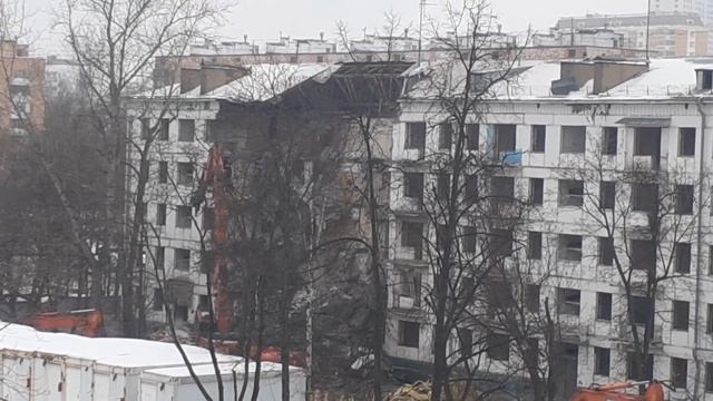 🏗 Начало сноса дома , Коровинское шоссе д.29🏢 смотреть онлайн
