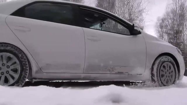 KIA Cerato смотреть онлайн