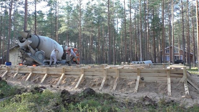 делаем фундамент под дом из бревна смотреть онлайн