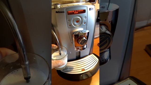 SAECO Talea, тестовый запуск и проверка, приготовление каппучино смотреть онлайн