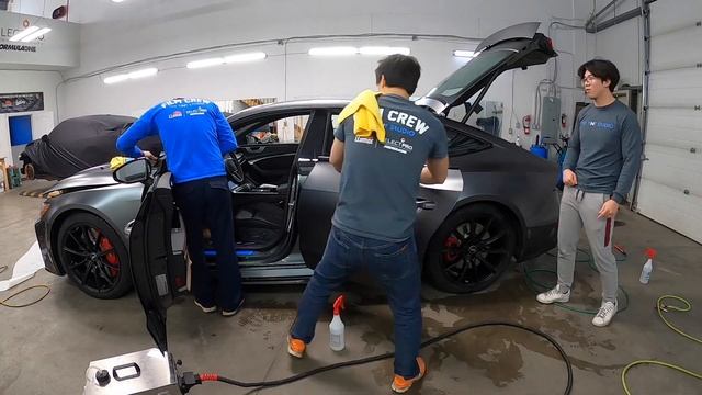 Wrapping a Brand New 2021 Audi RS7 for Christmas! смотреть онлайн