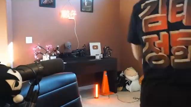 I React to my Tiktoks *THIRSTY* Comments on my Secret Account смотреть онлайн