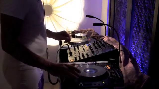 Alex Attias Kenny Barron смотреть онлайн