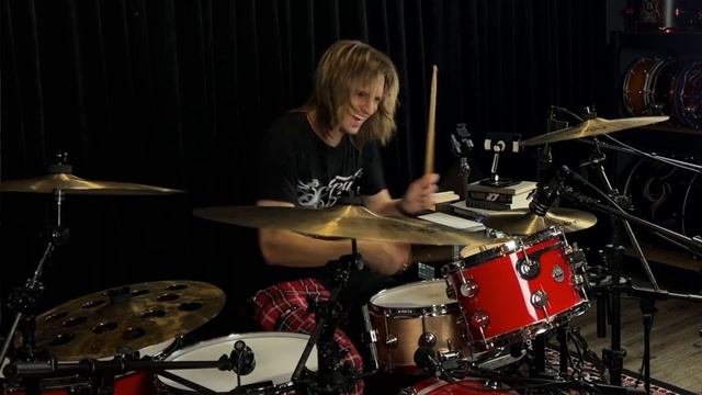 Waiting on the Sky to Change (STARSET ft Breaking Benjamin drum cover) - Logan Ellis Sheppard смотреть онлайн