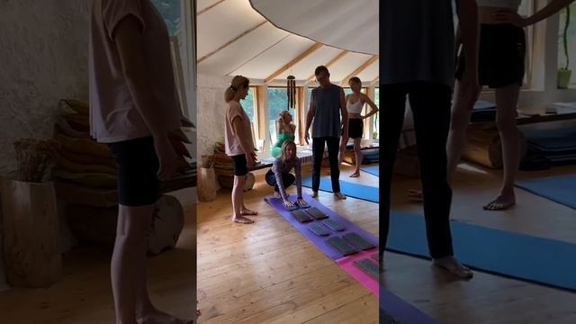 Йога-Ретрит. 27.08.22. ЯРадОм. смотреть онлайн