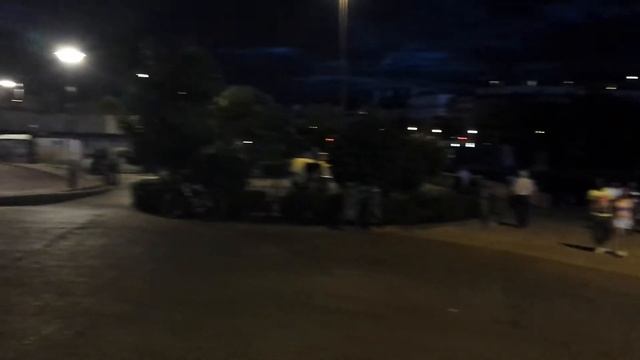 Париж, барабаны и мотороллеры смотреть онлайн