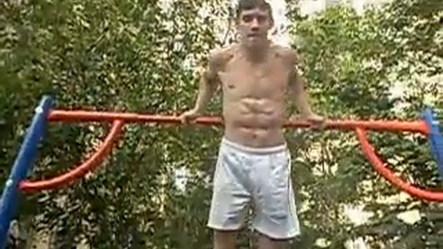 Дима - 3 (турник)