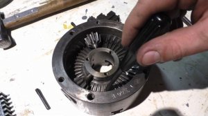 Как разобрать трёхкулачковый токарный патрон