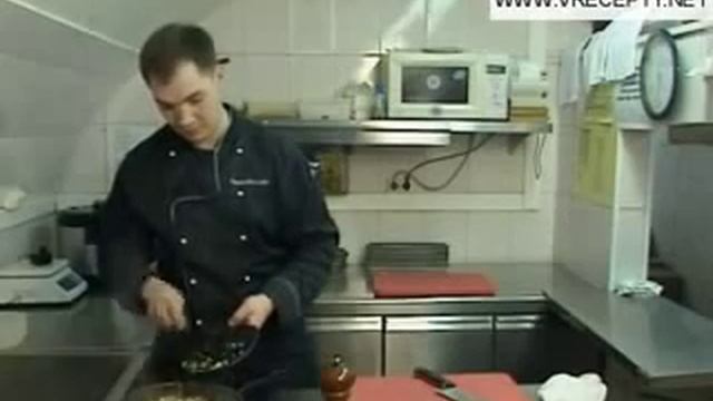 курица фаршированная блинами смотреть онлайн