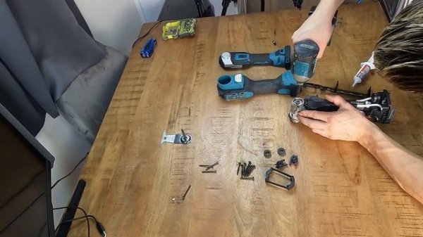 Repair Multitool Makita DTM52 Multifunction device