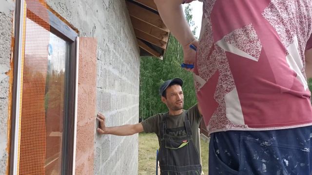 Подготовка керамзитобетонного дома к приклейке пенопласта, провеска, стартовая доска, примыкания смотреть онлайн