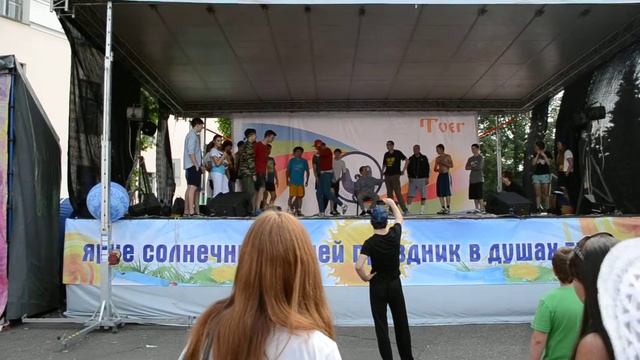Турнир по Брэйк Дансу. День города Твери 2013 смотреть онлайн