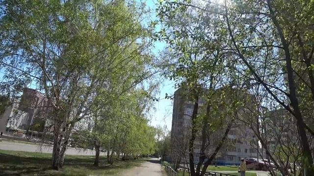 Подстриглась. 