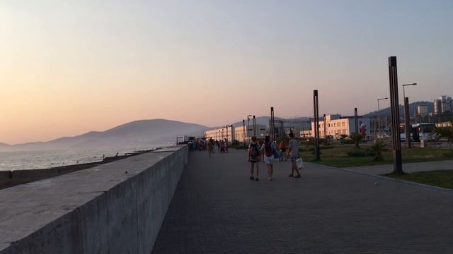 Адлер!Пляжи у ЖД вокзала . смотреть онлайн