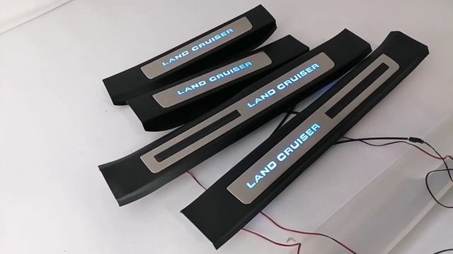 НОВЕЙШИЕ накладки на пороги Land Cruiser 300 (черные)