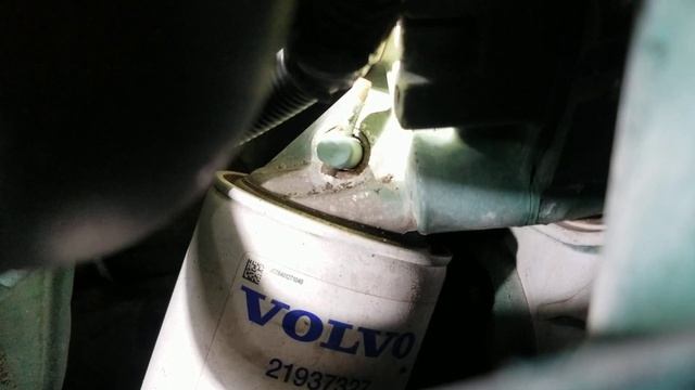 Volvo D13 Vnl Coolant Filter Replacement, Tricks And Precautions