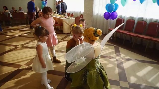 Выпуск 7. День рождения Оли. Шоу мыльных пузырей. Белоснежка и фея ДиньДинь смотреть онлайн