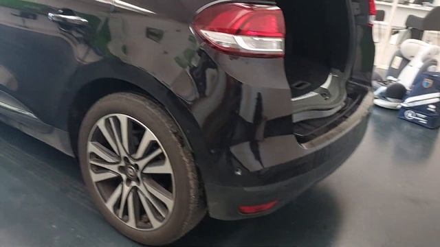 RENAULT Scenic Scénic dCi 160 CV EDC Energy Initiale Paris смотреть онлайн