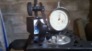 Замер выступания поршня над плоскостью блока MERCEDES OM601.