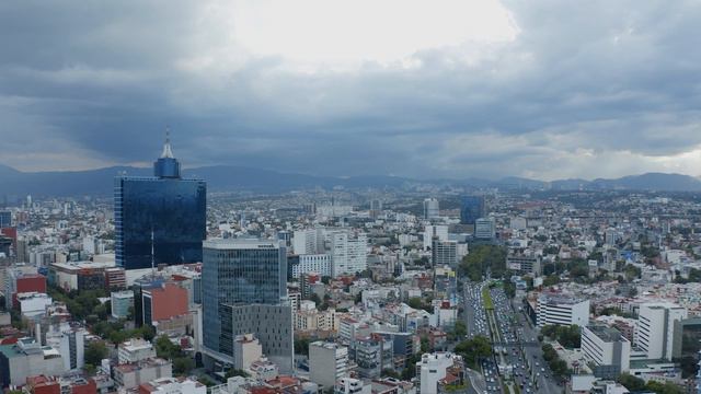 How Central Banks Control the Money Supply With Interest Rates смотреть онлайн