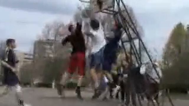 Streetball in DnDz.flv смотреть онлайн