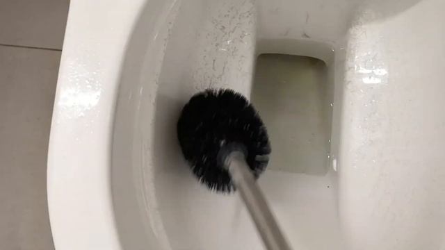 УНИТАЗ : как чистить от ИЗВЕСТКОВОГО налета / МОЧЕВОГО камня? Метод – ОГОНЬ ??? смотреть онлайн