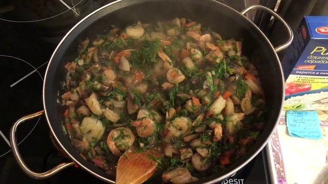 Паста с креветками и грибами в сливках. смотреть онлайн