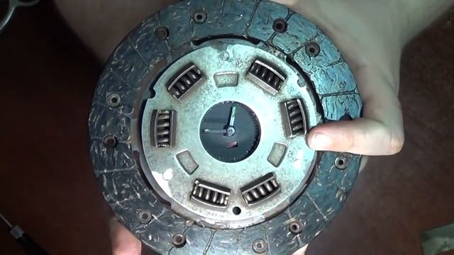 Делам настенные часы из диска сцепления автомобиля смотреть онлайн