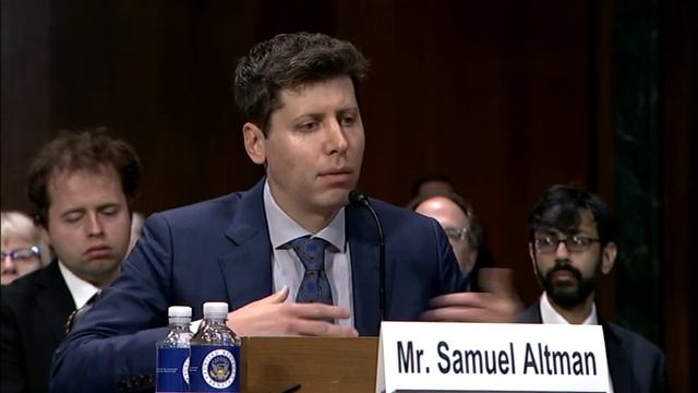 Blackburn: I Asked ChatGPT 'Should Congress Regulate AI?' смотреть онлайн