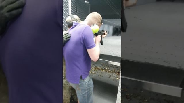 Ak-47 breaks and sticks full auto ! смотреть онлайн