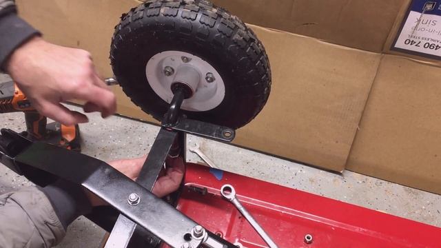 Harbor Freight Wagon Spindle Improvement - Red Wagon w/Garden Wagon Suspension Modification смотреть онлайн