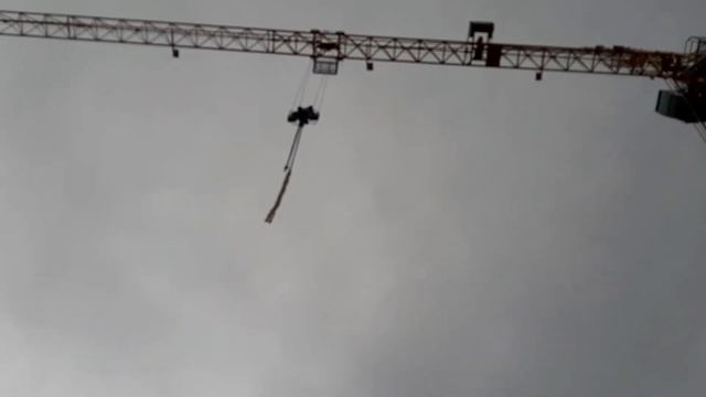 подъём кондиционеров краном. смотреть онлайн