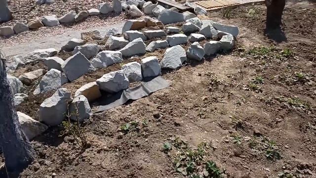 Сады подписчиков - Крым. Как из огорода сделать парк. Каменистый сад. Продолжение создания смотреть онлайн