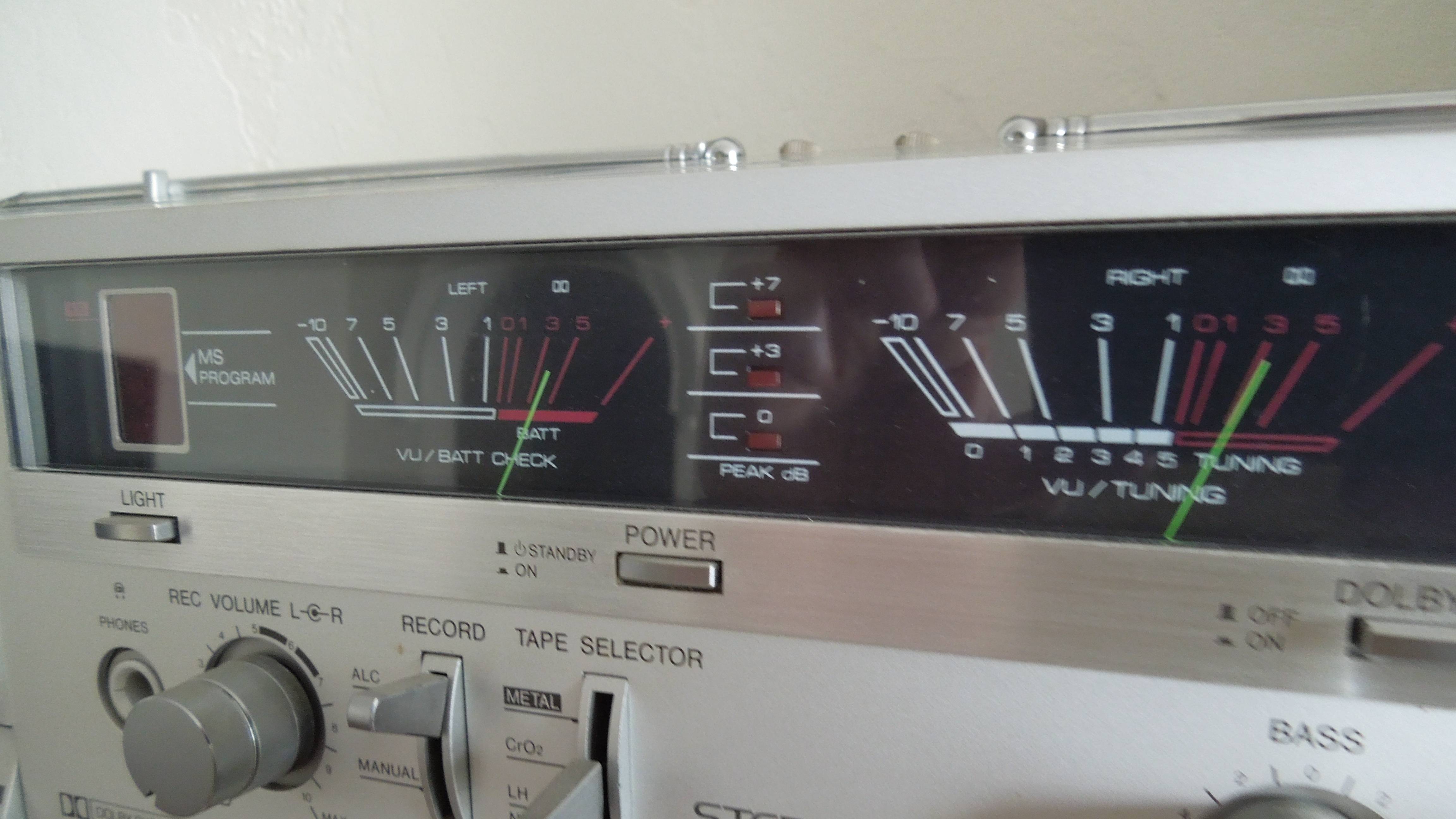 Aiwa CS-880 Tape Test смотреть онлайн