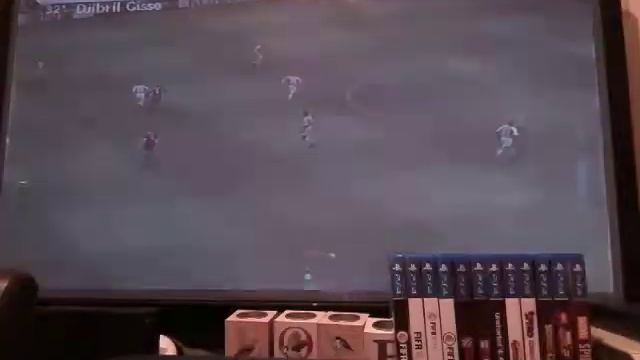 PES 4 Liverpool season mode #20 - Home v Manchester City смотреть онлайн