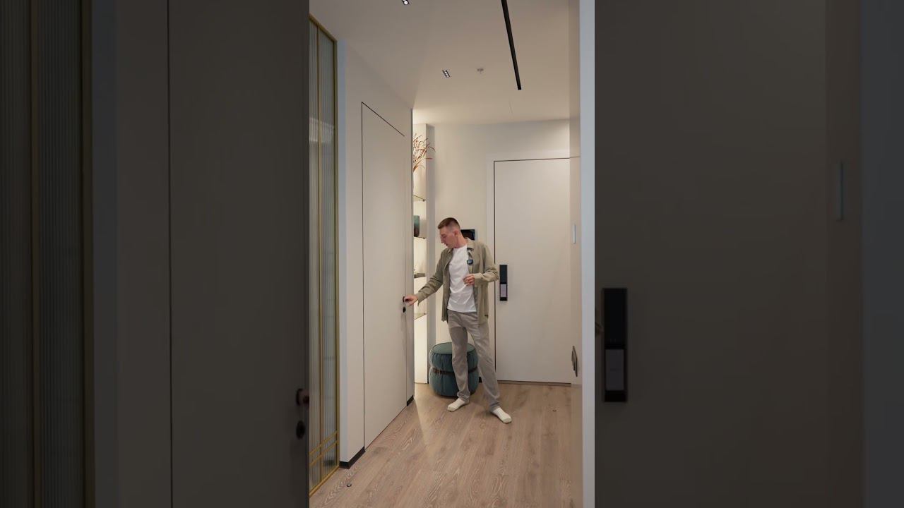 Двери в потолок #дизайнинтерьера #сергейкодолов #ремонтквартир #монтаждверей смотреть онлайн