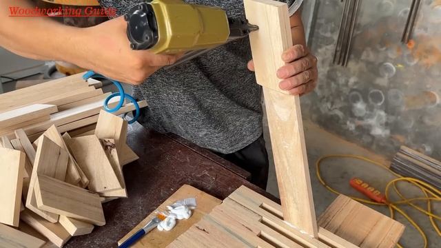 Recycle old pallets // The Idea of Building a Mini Coffee Table From an Old Pallet смотреть онлайн