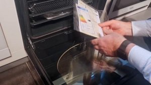 Духовка Smeg. Как снять и поставить двери духовки Smeg. Как снять стекло с духовки Smeg.