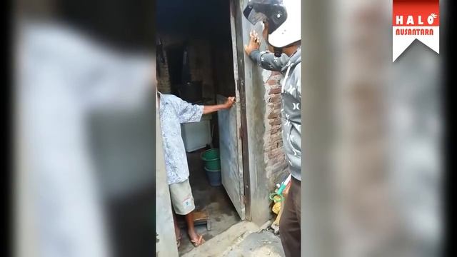 Kasihan KAKEK Ini, Yang HUTANG BUKAN DIA Malah Jadi Sasaran DEBT COLLECTOR смотреть онлайн