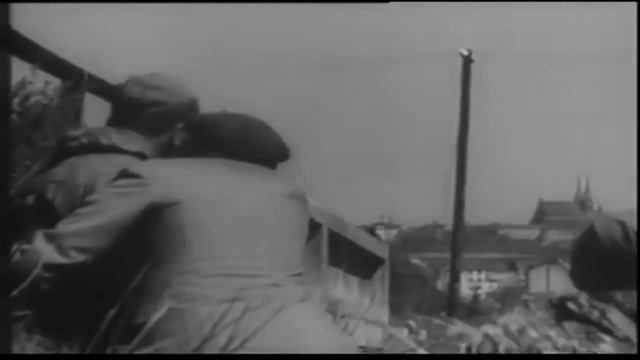 На нас смотрели голодные немецкие дети и мы прятали хлеб по карманам смотреть онлайн