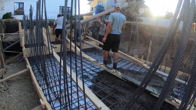 4 ст. Анапская. Анапа. Строительство бассейна. Армирование чаши. Начало заливки. смотреть онлайн