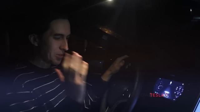 Тесла Автопилот в России - Обзор прошивки v7.0 и запуск автопилота - Tesla Autopilot works in Mosco смотреть онлайн