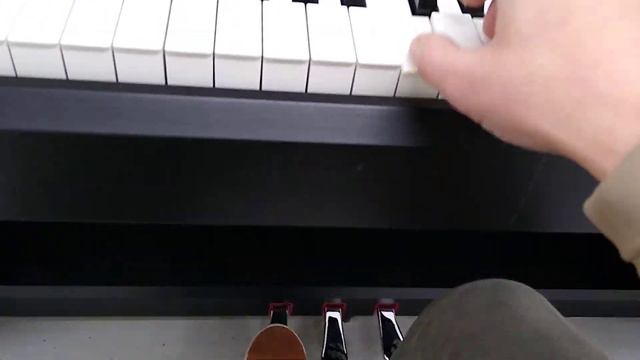 Yamaha Arius YDP-142B in satin black with folding stool stock number 22140 смотреть онлайн